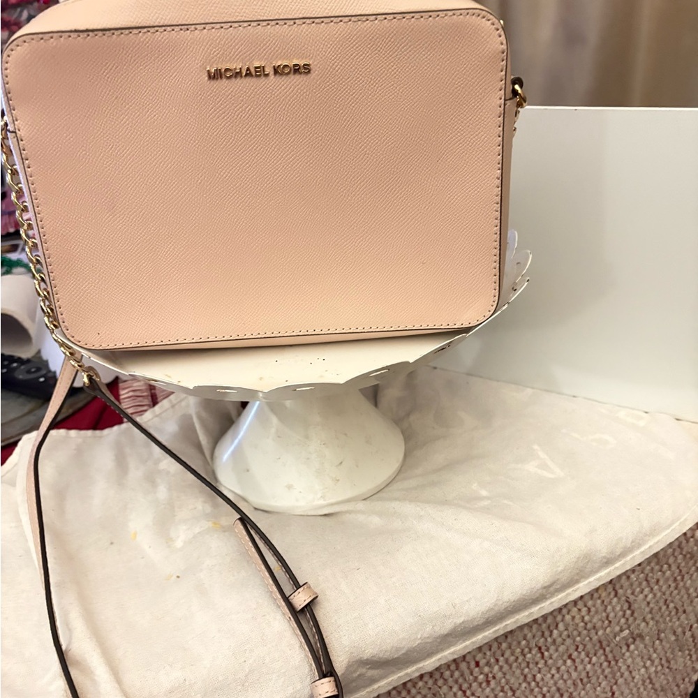 Michael Kors Handbag Jet Set Powder Pink Leather Crossbody Bag AUTHENTIC